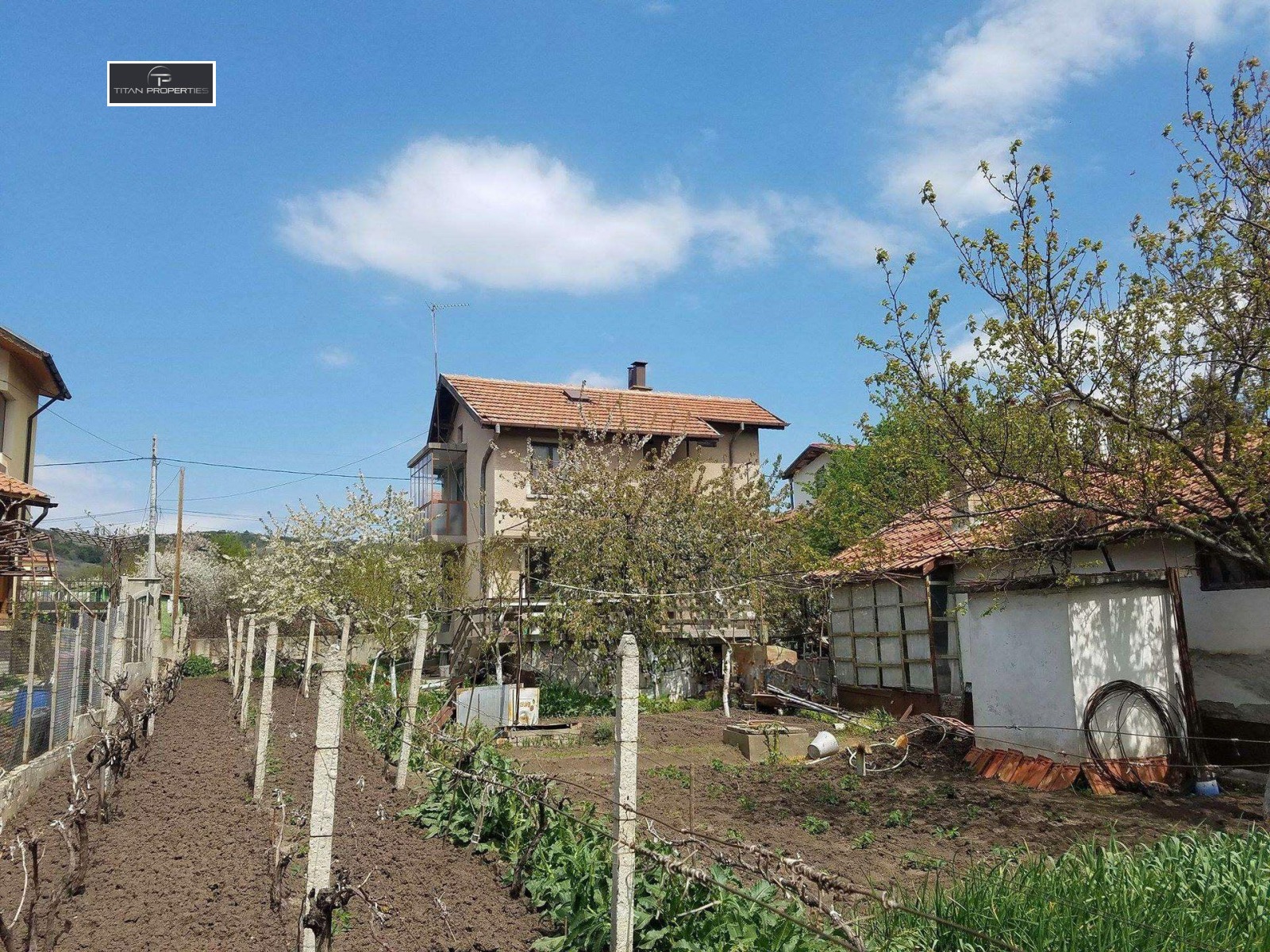 Продава КЪЩА, гр. Бургас, Банево