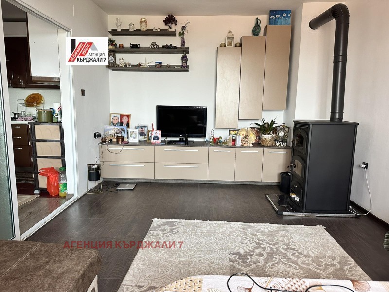 In vendita  2 camere da letto Kardgali , Tsentar , 78 mq | 80567638 - Immagine [2]