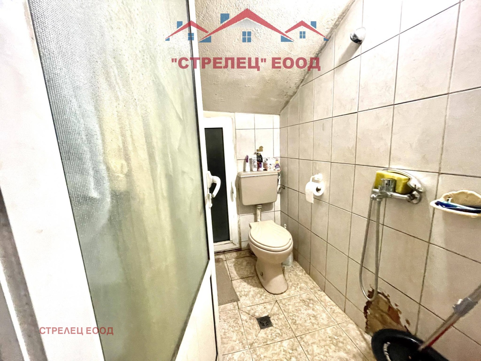 Продава ЕТАЖ ОТ КЪЩА, гр. Добрич, ЖП Гара, снимка 14 - Етаж от къща - 54752398