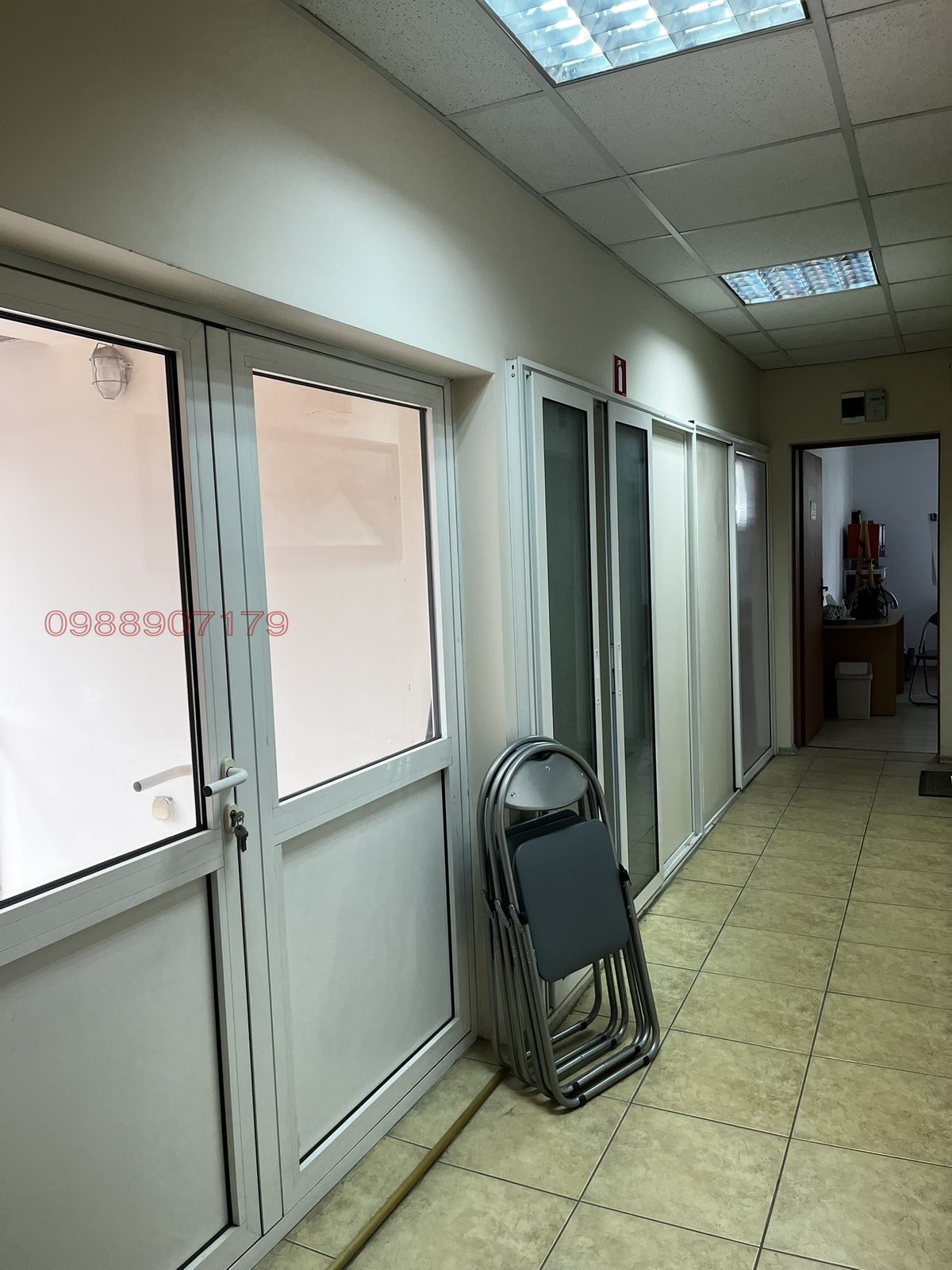 Продава ЕТАЖ ОТ КЪЩА, гр. Русе, Център, снимка 2 - Етаж от къща - 54242143