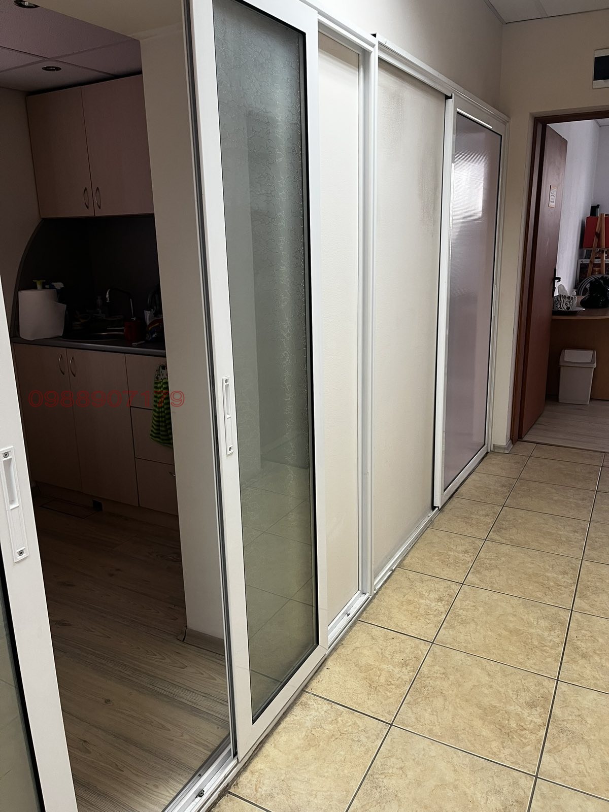 Продава ЕТАЖ ОТ КЪЩА, гр. Русе, Център, снимка 13 - Етаж от къща - 54242143