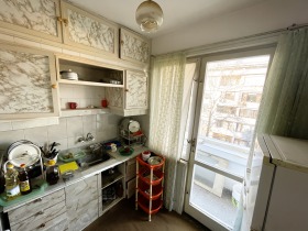3-стаен град Кърджали, Студен кладенец 14