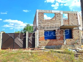 Casa Ledenik, regione Veliko Tarnovo