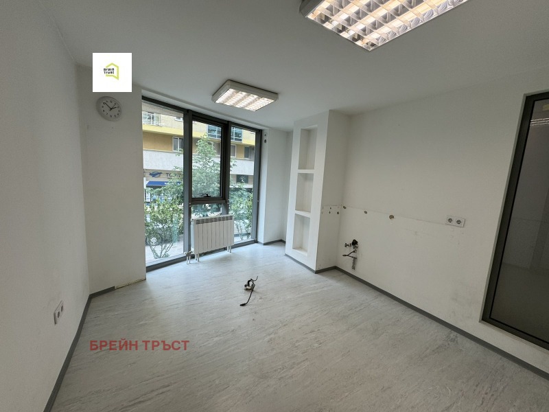 Te koop  2 slaapkamers Sofia , Manastirski livadi , 132 m² | 72102819 - afbeelding [2]