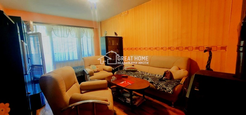 For Sale  2 bedroom Targovishte , Zapad 2 , 65 sq.m | 66047592