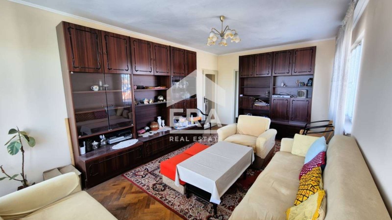 In vendita  2 camere da letto Kardgali , Studen kladenets , 120 mq | 59943511