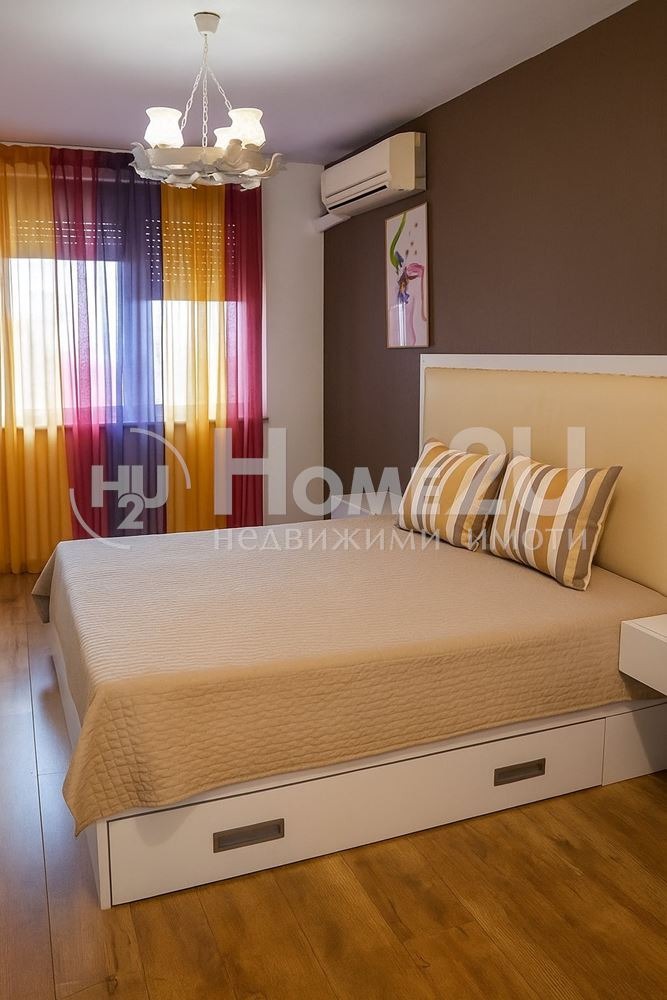 Продава 3-СТАЕН, гр. Бургас, Възраждане, снимка 3 - Апартаменти - 53019859