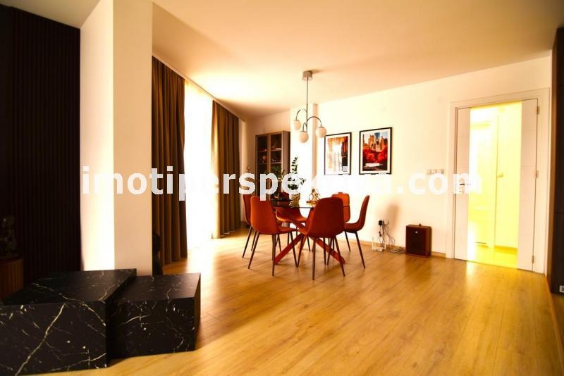 Продава МНОГОСТАЕН, гр. Пловдив, Кючук Париж, снимка 4 - Апартаменти - 53031489