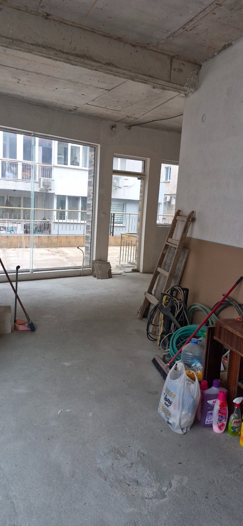 Продава МАГАЗИН, гр. Русе, Център, снимка 11 - Магазини - 53043377