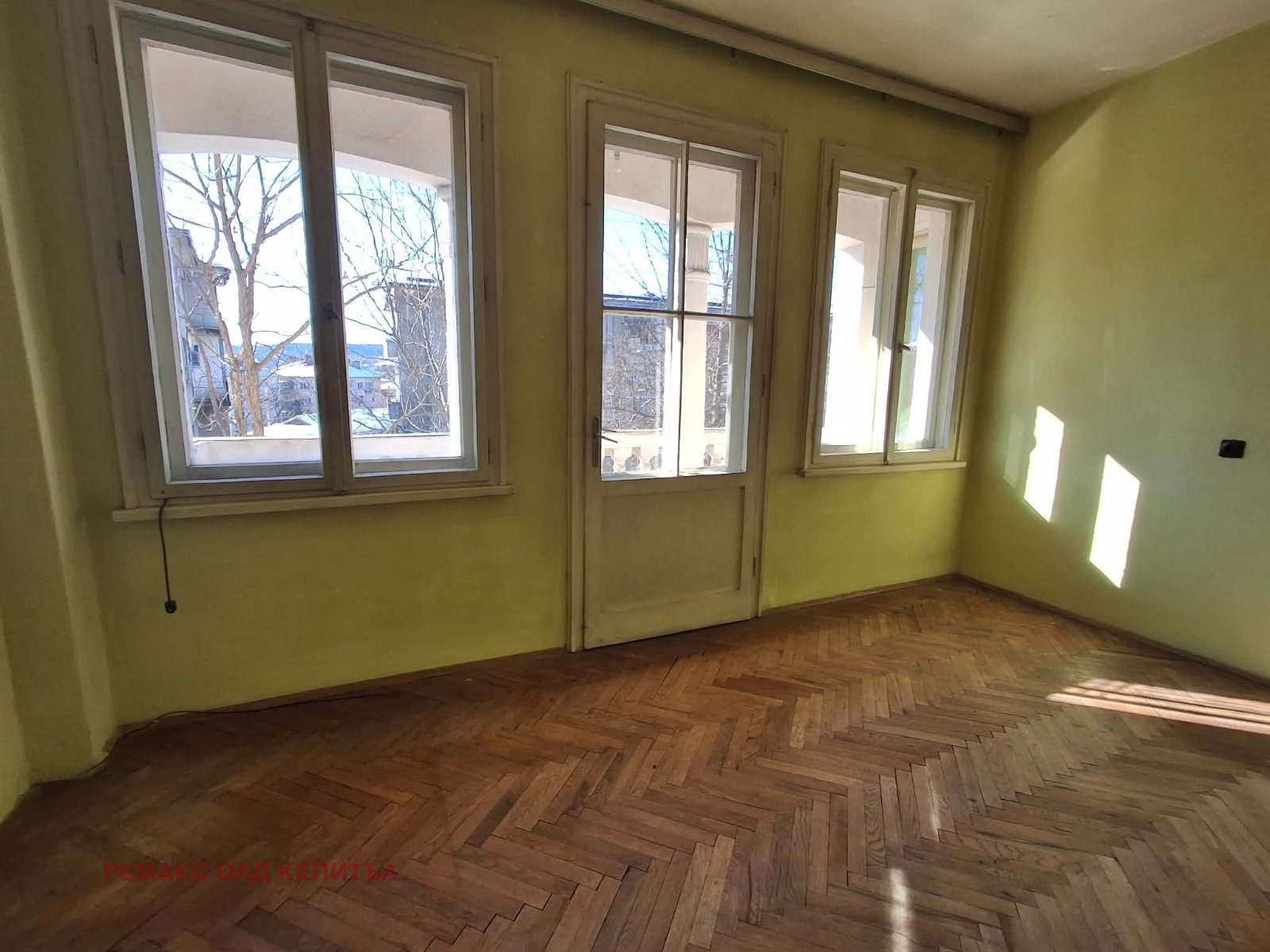 Продава 3-СТАЕН, гр. Велико Търново, Център, снимка 2 - Апартаменти - 53943638