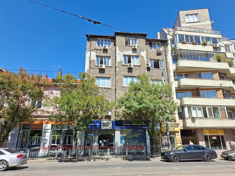 Продава МАГАЗИН в град София, Център - 147 кв.м / 630 000 € » 1 232 172.90 лв., БЪЛГЕРИАН ПРОПЕРТИС - СОФИЯ