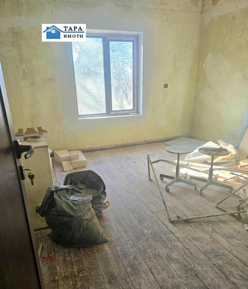 Продава 1-СТАЕН, гр. Бойчиновци, област Монтана, снимка 5 - Апартаменти - 52985012