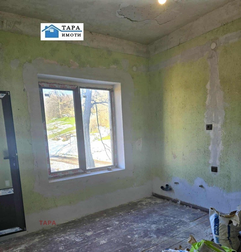 Продава 1-СТАЕН, гр. Бойчиновци, област Монтана, снимка 7 - Апартаменти - 52985012