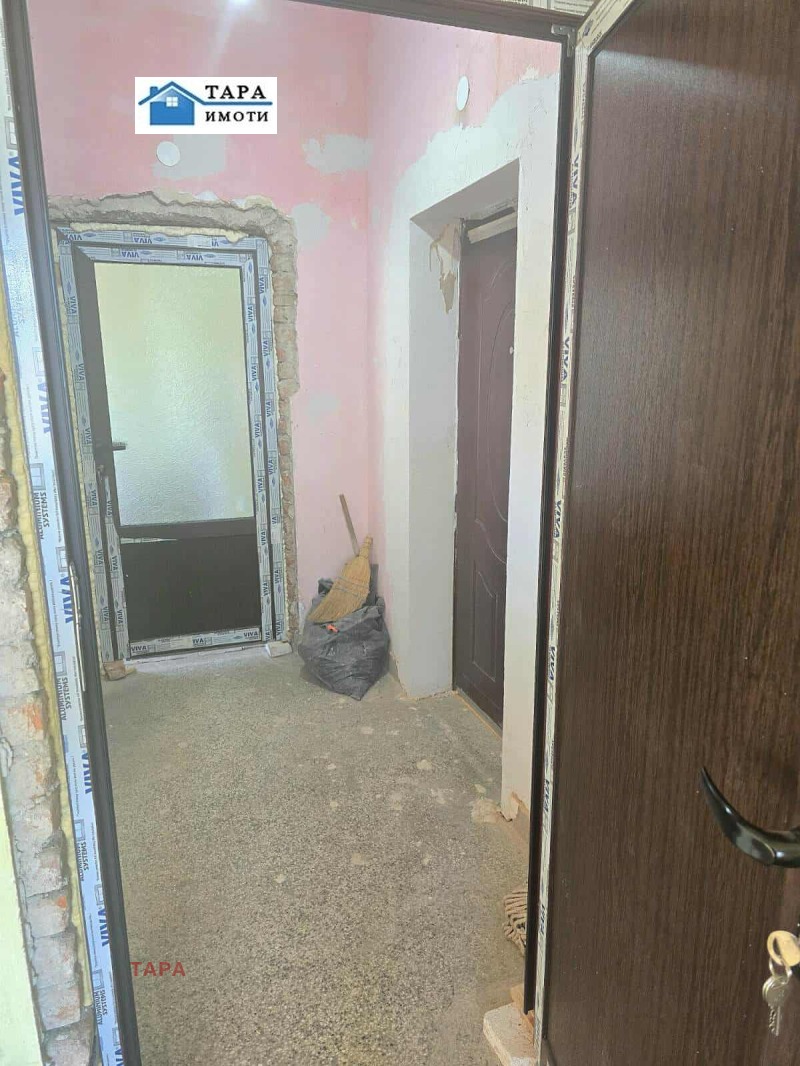 Продава  1-стаен област Монтана , гр. Бойчиновци , 44 кв.м | 82755595 - изображение [2]