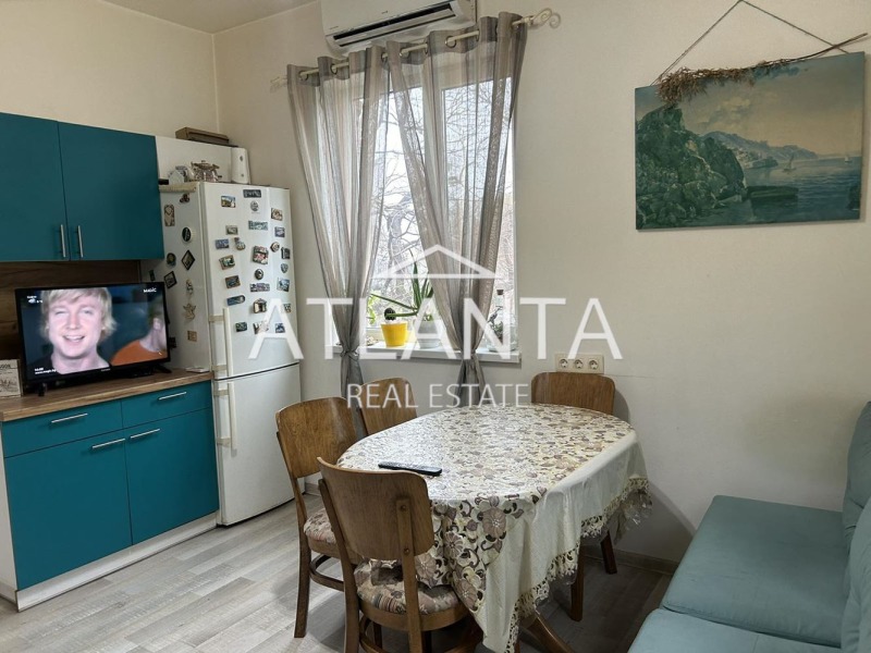 Продава 3-СТАЕН, гр. Варна, Колхозен пазар, снимка 6 - Aпартаменти - 48277335