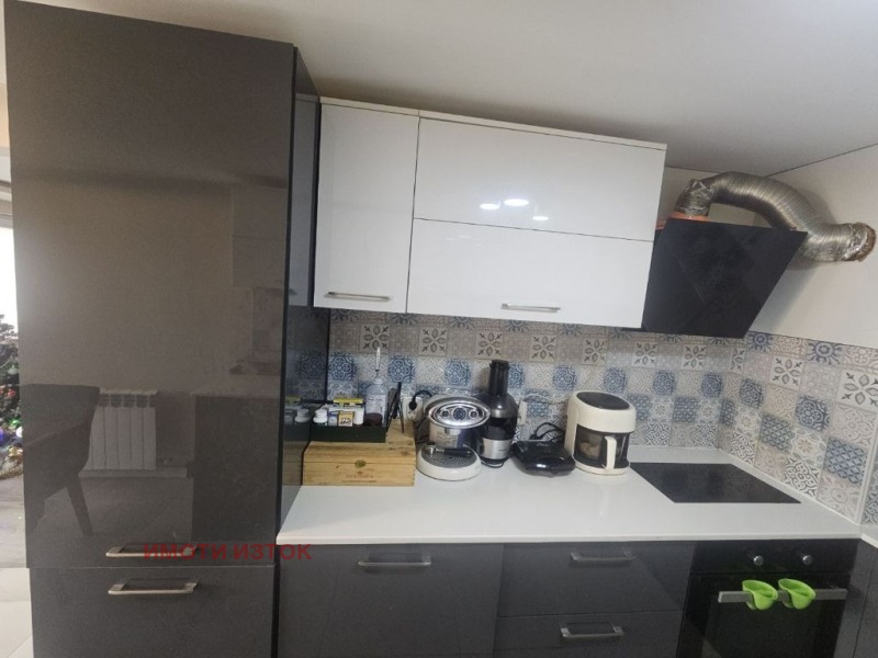 Продава 3-СТАЕН, гр. Перник, Изток, снимка 2 - Апартаменти - 53283561