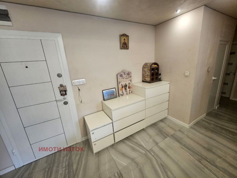 Продава 3-СТАЕН, гр. Перник, Изток, снимка 8 - Апартаменти - 53283561