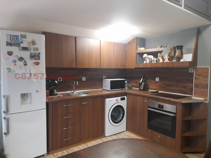 Продава ЕТАЖ ОТ КЪЩА, гр. Сливница, област София област