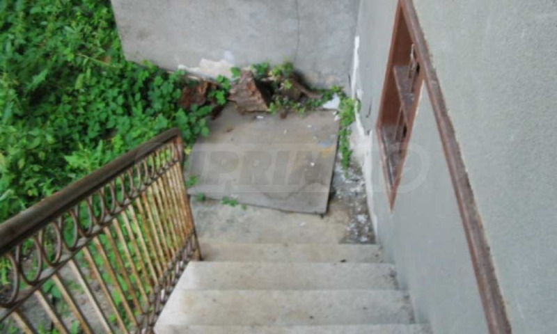 Продава КЪЩА, с. Радовци, област Велико Търново, снимка 11 - Къщи - 44288882