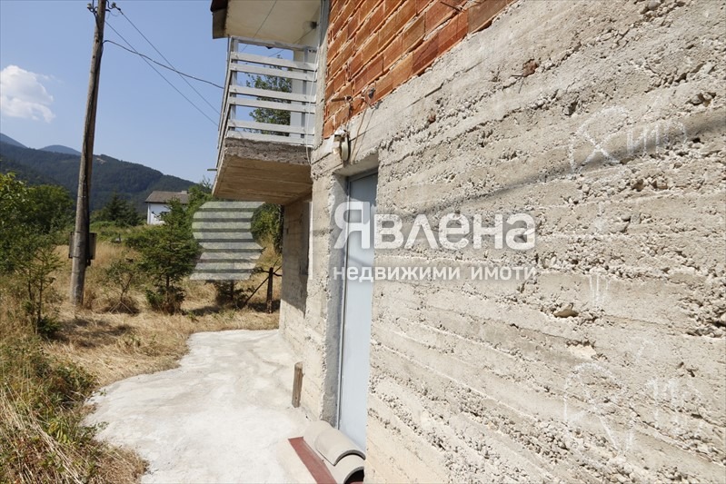 Продава КЪЩА, с. Орехово, област Смолян, снимка 2 - Къщи - 55782619