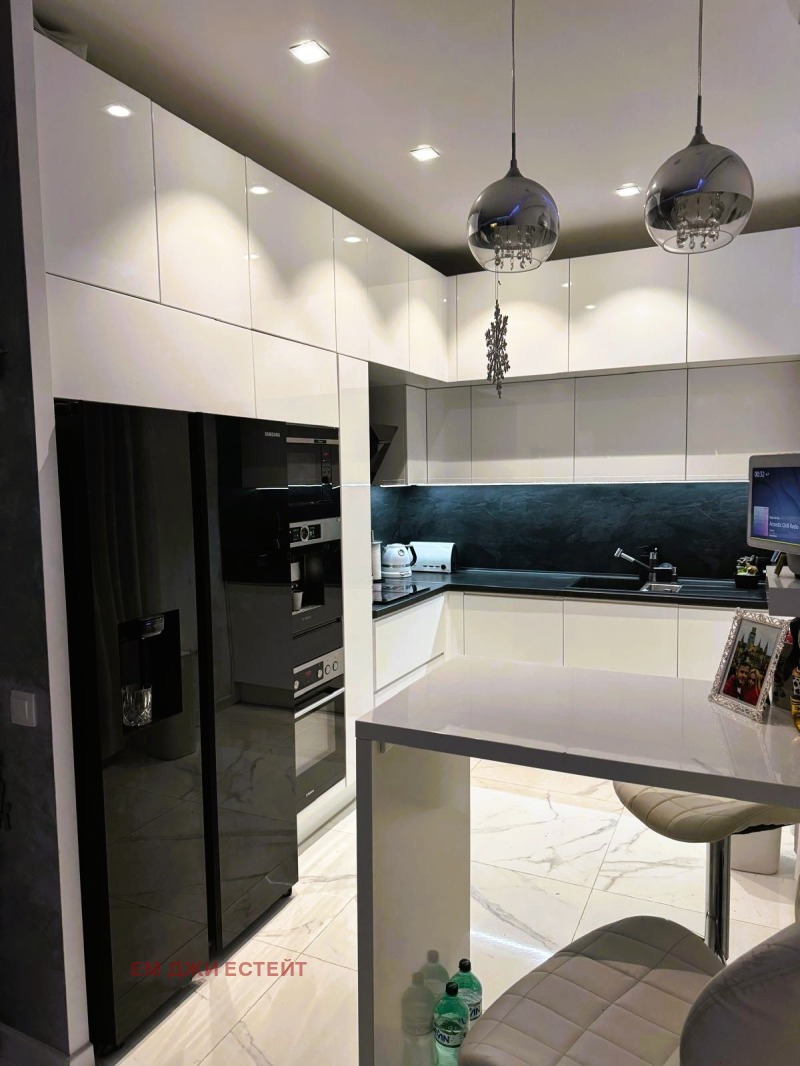 Продава КЪЩА, гр. Бургас, Сарафово, снимка 10 - Къщи - 52482145