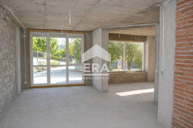 Продава КЪЩА, с. Илинденци, област Благоевград, снимка 2 - Къщи - 55184174