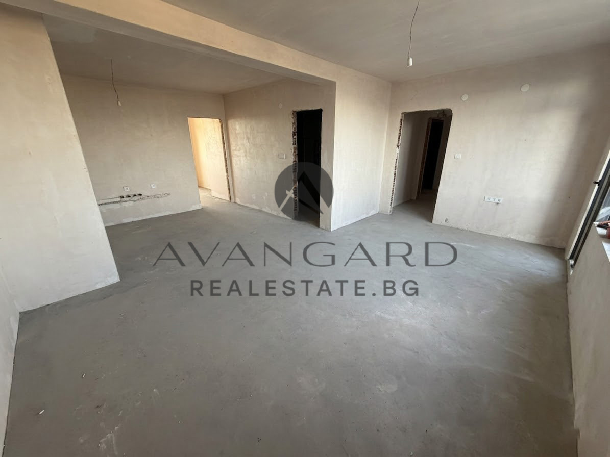 Продава 4-СТАЕН, гр. Пловдив, Тракия