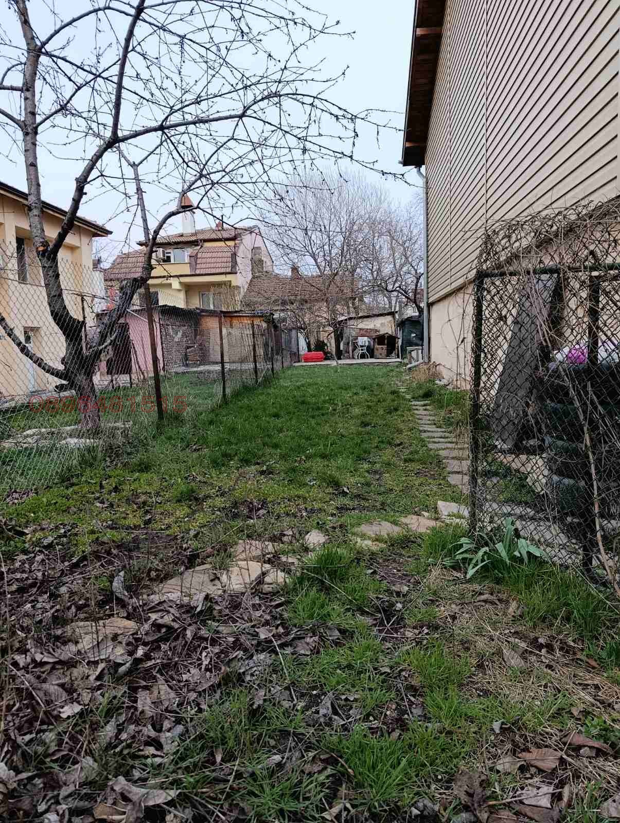 Продава КЪЩА, гр. София, Триъгълника, снимка 3 - Къщи - 54082854