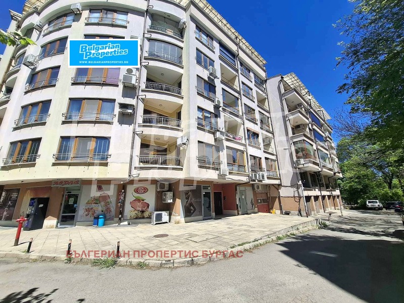 Продава МАГАЗИН в град Бургас, Лазур - 50 кв.м / 82 500 € » 161 355.98 лв., БЪЛГЕРИАН ПРОПЕРТИС БУРГАС