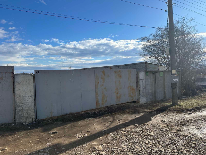Продава АВТОСЕРВИЗ в град Враца, м-т Водни градини - 1000 кв.м / 43 971.10 € » 86 000 лв., ПМ-ГРУП