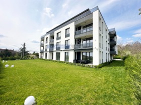 Продава 3-стаен град Варна Изгрев - [1] 