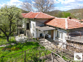 Haus Petko Slawejkow, region Gabrovo