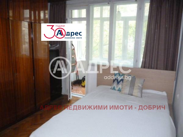 Продава МНОГОСТАЕН, гр. Добрич, Център, снимка 11 - Aпартаменти - 49285684