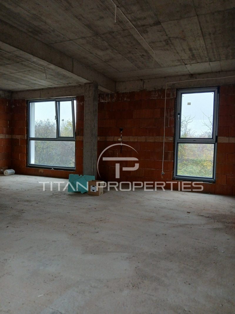 Продава КЪЩА, гр. Пловдив, Беломорски, снимка 2 - Къщи - 52520289