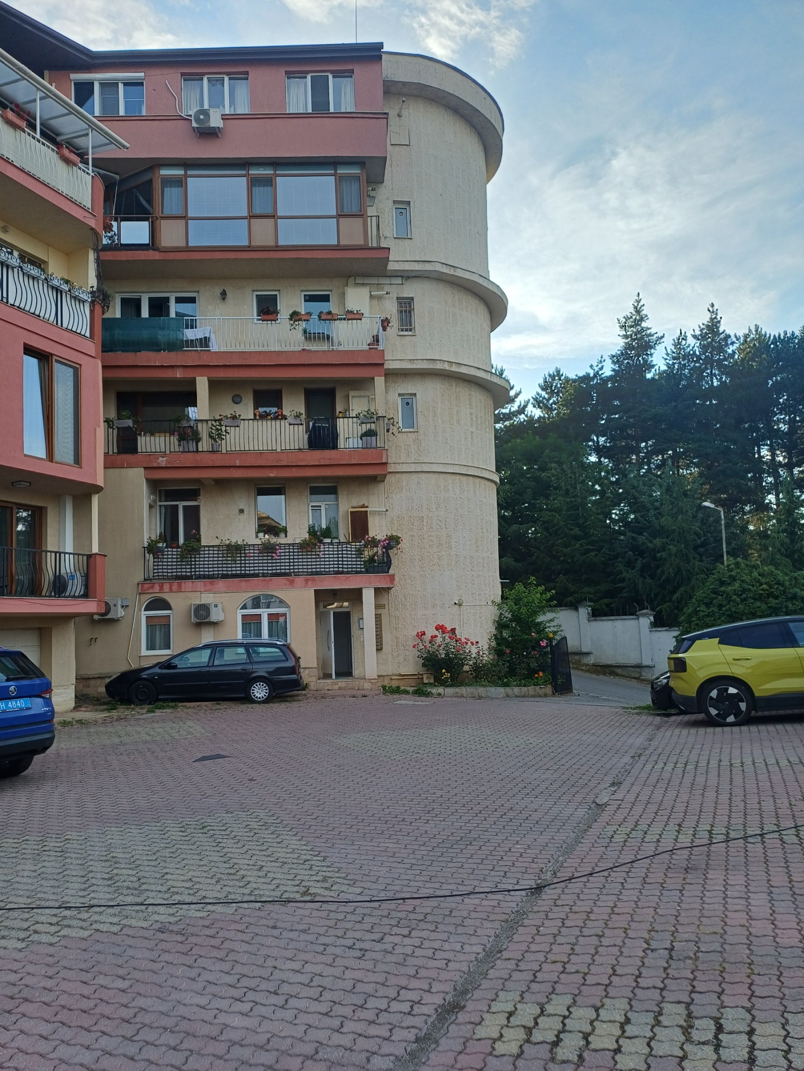 Продава 3-СТАЕН, гр. София, в.з.Киноцентъра