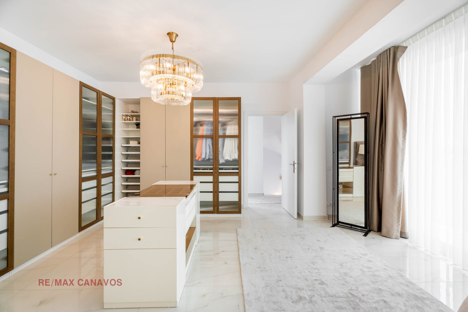 Продава КЪЩА, Извън страната, област Извън страната, снимка 15 - Къщи - 53825595