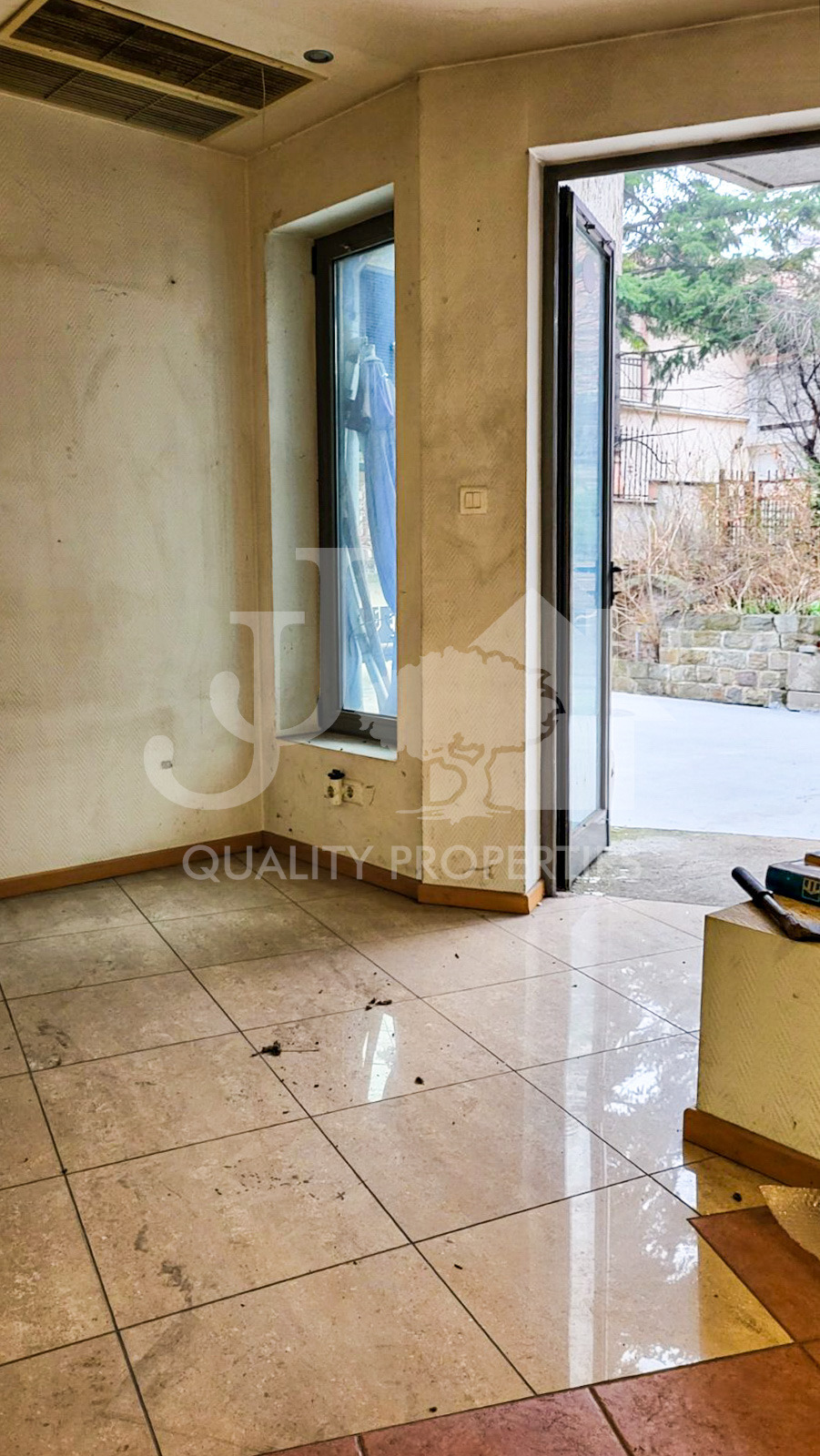 Продава МАГАЗИН, гр. София, Медицинска академия, снимка 2 - Магазини - 52139966