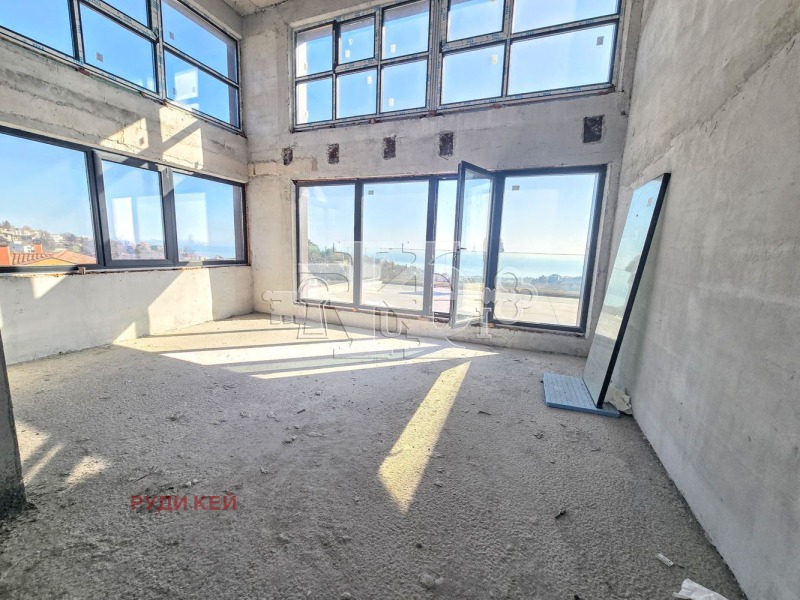Продава МЕЗОНЕТ в град Варна, Бриз - 175 кв.м / 299 999 € » 586 747.04 лв., РУДИ КЕЙ