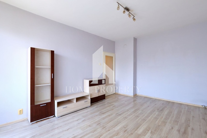 Eladó  Stúdió Sofia , Ljulin 10 , 47 négyzetméter | 31305544