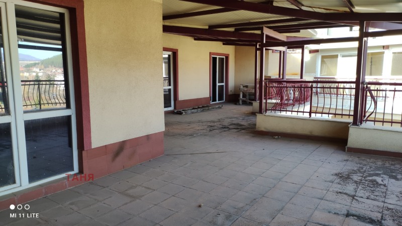 Продава  3-стаен, град Перник, Изток •  104 000 EUR • ID 50217337 — holmes.bg - [1] 
