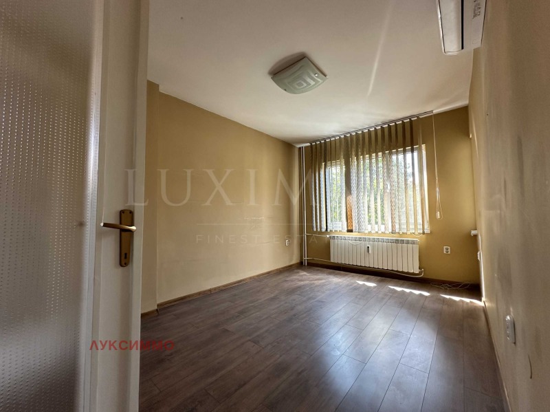 De vânzare  2 dormitoare Sofia , Țentâr , 79 mp | 26796625 - imagine [8]