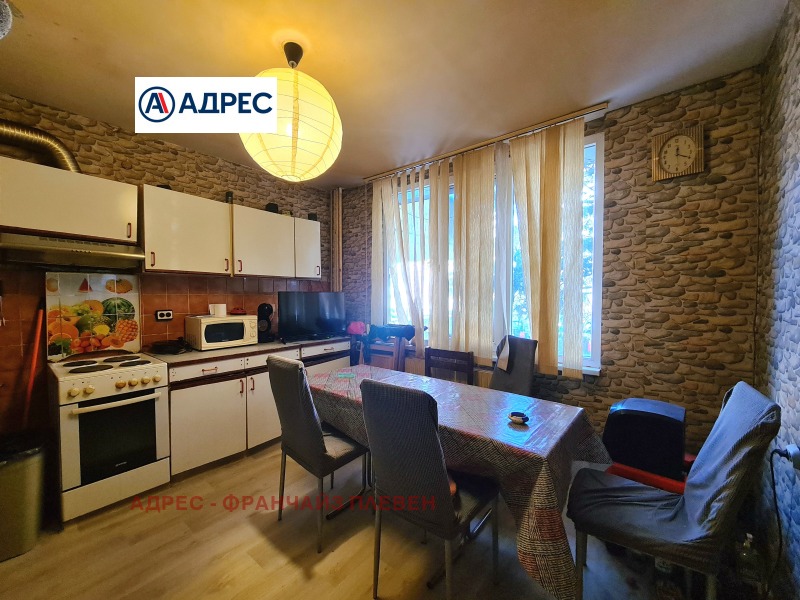 Продава 3-СТАЕН, гр. Плевен, Дружба 2