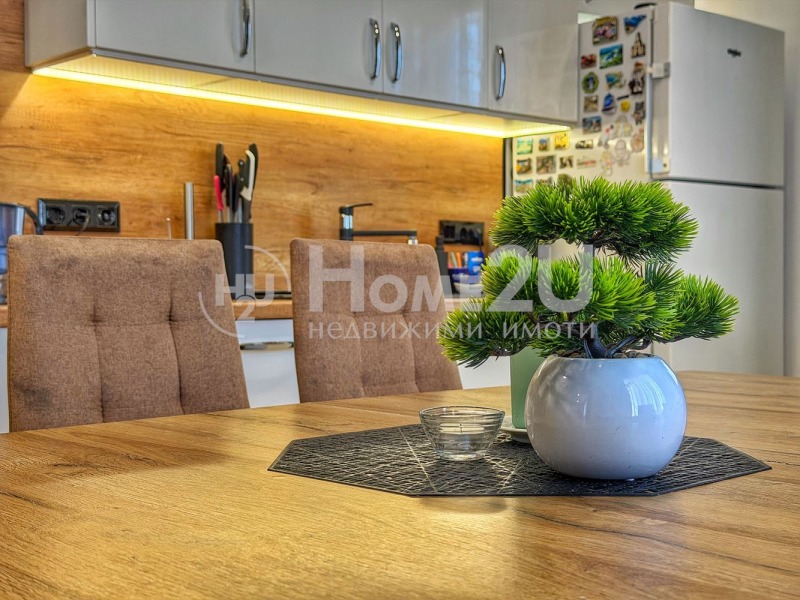 Продава 3-СТАЕН, гр. Пловдив, Младежки Хълм, снимка 2 - Апартаменти - 52066721