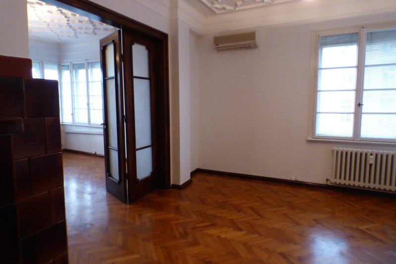 For Sale  3+ bedroom Sofia , Tsentar , 252 sq.m | 80956931