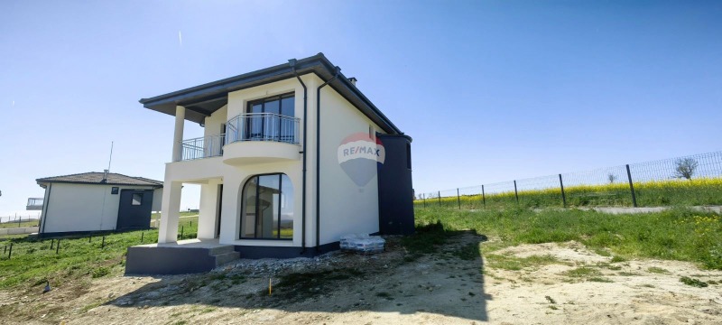 Продава КЪЩА, с. Кичево, област Варна, снимка 14 - Къщи - 53093430