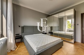 3+ Schlafzimmer Doktorski pametnik, Sofia 4