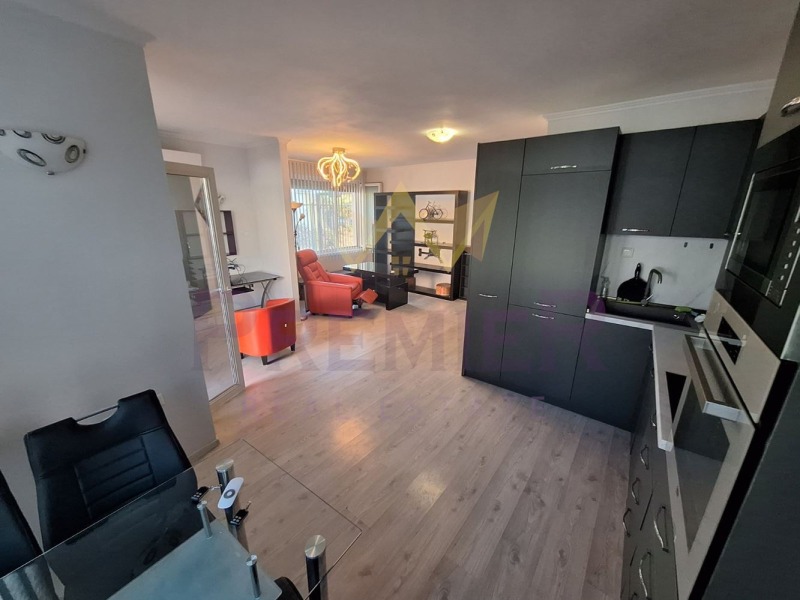 Na prodej  1 ložnice Burgas , Sarafovo , 80 m2 | 80401523