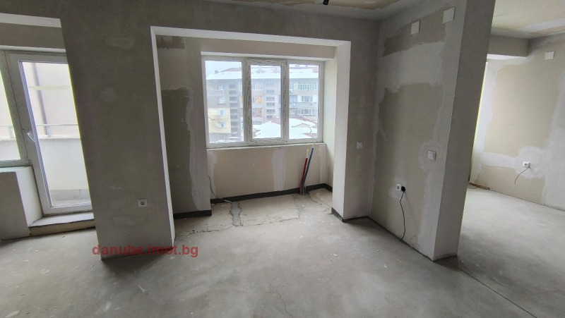 Продава 3-СТАЕН, гр. Русе, Център, снимка 11 - Апартаменти - 53254057