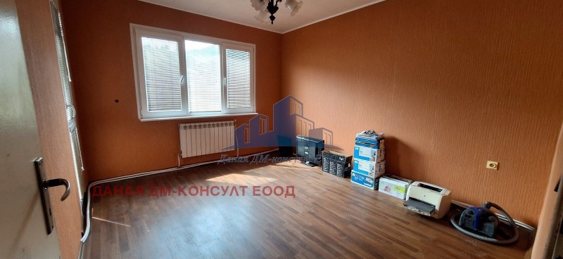 Eladó  3+ hálószoba Sumen , Bojan Balgaranov 2 , 102 négyzetméter | 29248843 - kép [4]