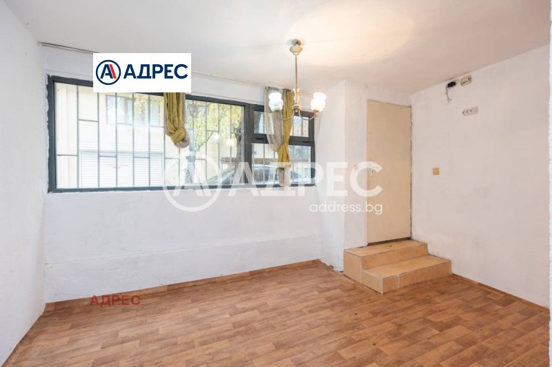 À vendre  Boutique Varna , Pogrebi , 39 m² | 99080693